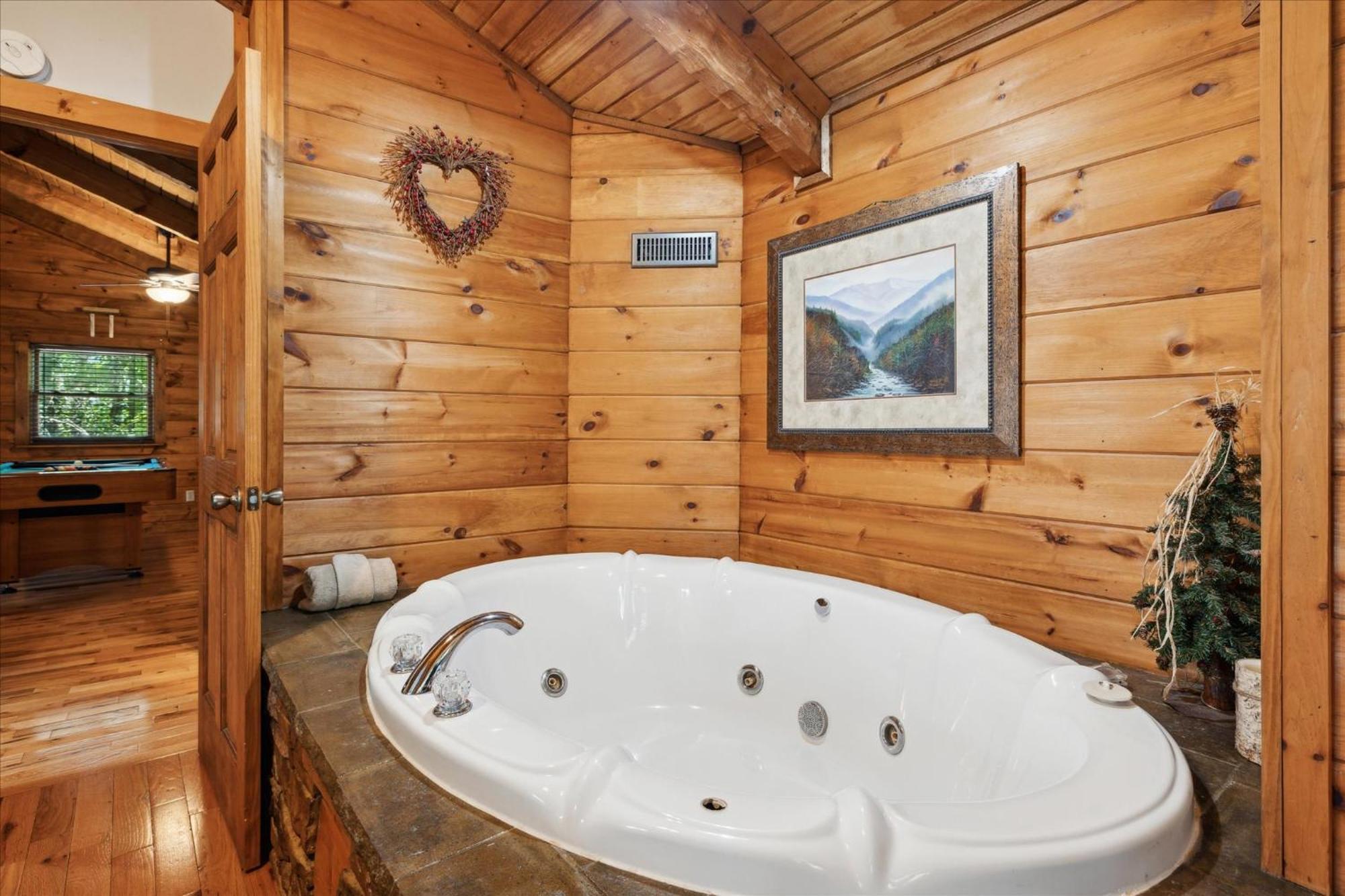 A Charming Cabin, Pool, Firepit, Hot Tub-Jacuzzi 개틀린버그 외부 사진
