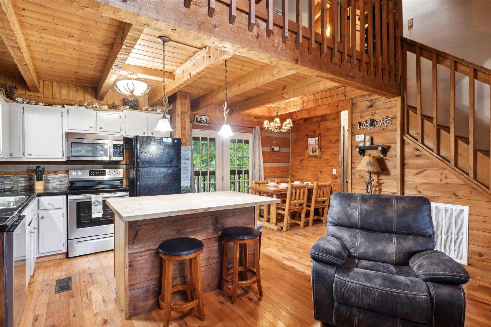 A Charming Cabin, Pool, Firepit, Hot Tub-Jacuzzi 개틀린버그 외부 사진