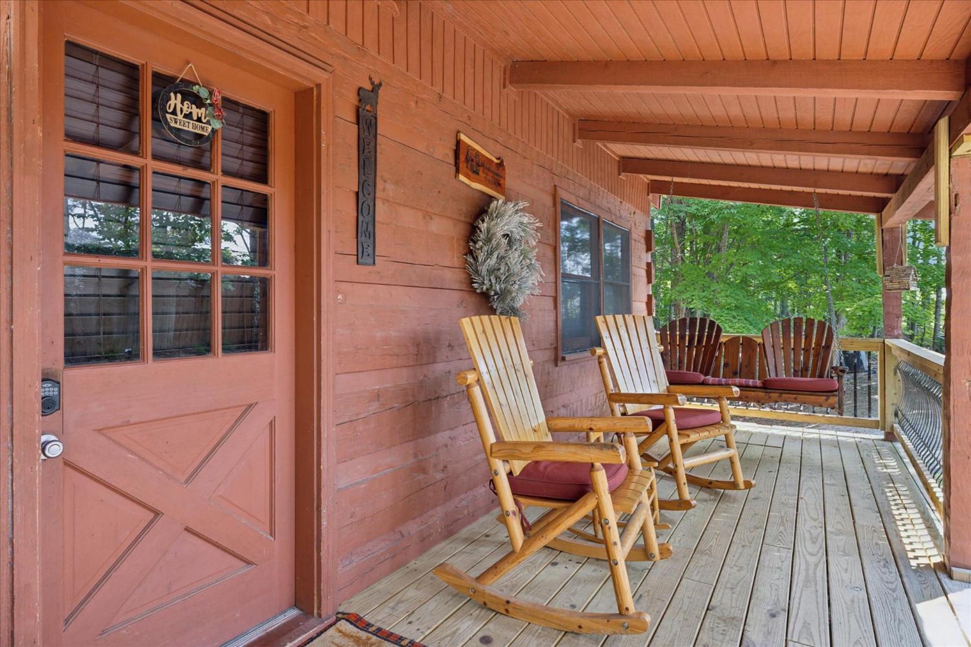 A Charming Cabin, Pool, Firepit, Hot Tub-Jacuzzi 개틀린버그 외부 사진
